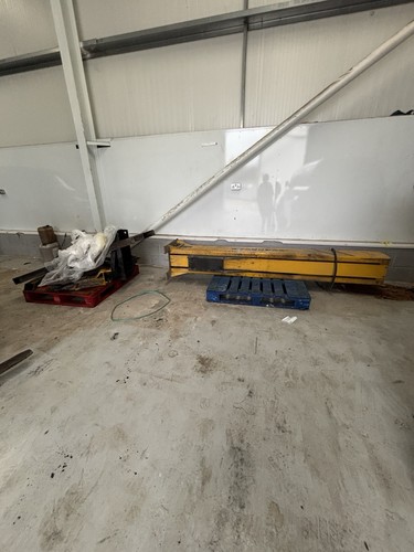 Bradbury single post car lift - bradbury,